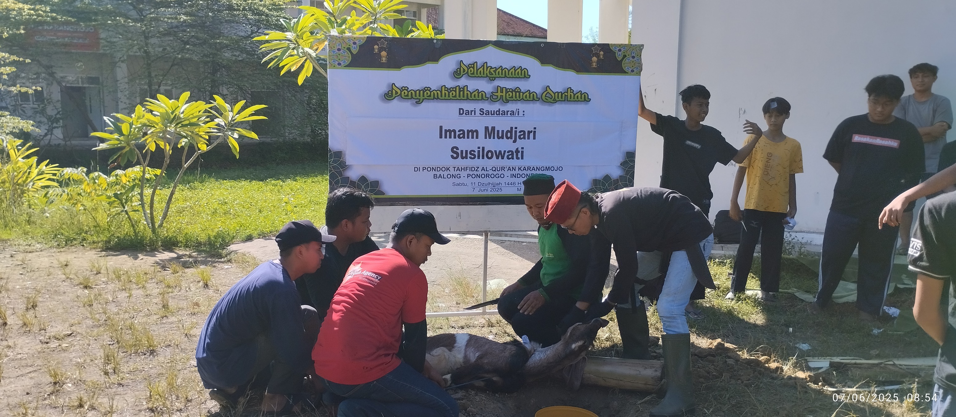 Kegiatan santri: 506024278_1056254213268007_6300499421756734026_n.jpg