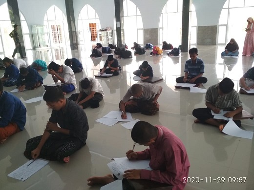 Kegiatan santri: ujianmingguan.jpg